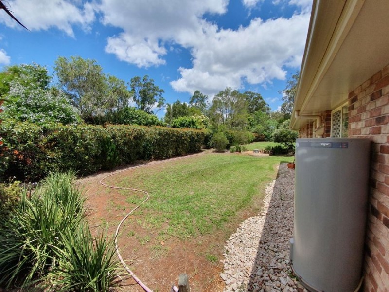 19 Bass Street, Cabarlah QLD 4352