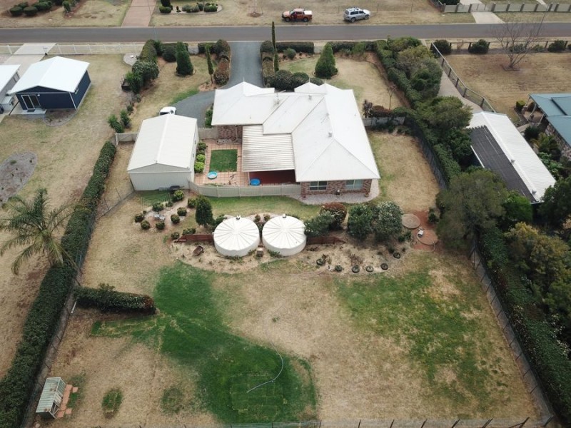 19 Bass Street, Cabarlah QLD 4352