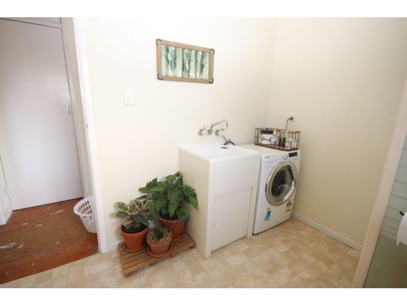 223 Andrews Dip Road, Crows Nest QLD 4355