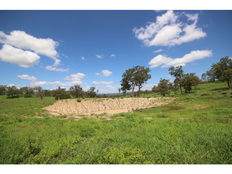 223 Andrews Dip Road, Crows Nest QLD 4355