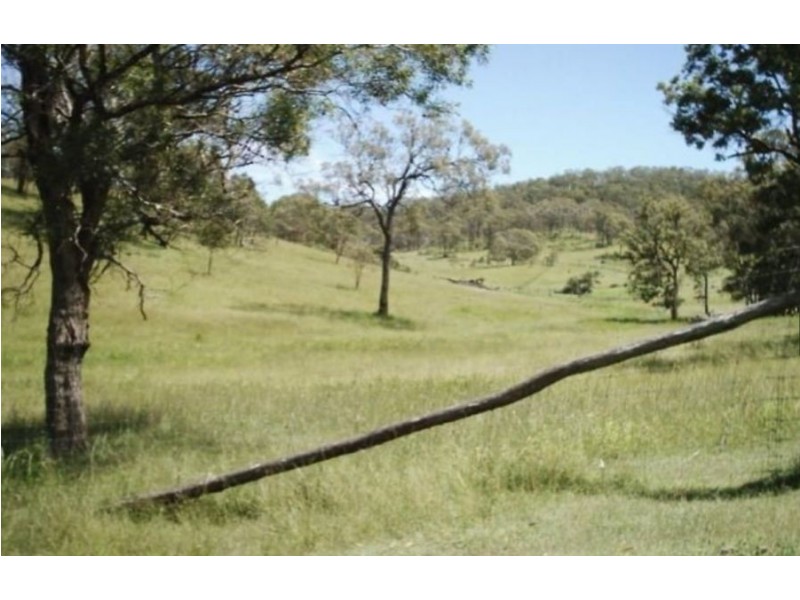223 Andrews Dip Road, Crows Nest QLD 4355