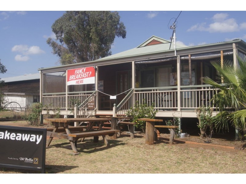 24 Toomey Street, Yarraman QLD 4614