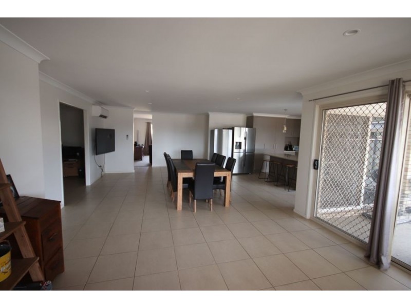 16 Thomas Street, Cambooya QLD 4358