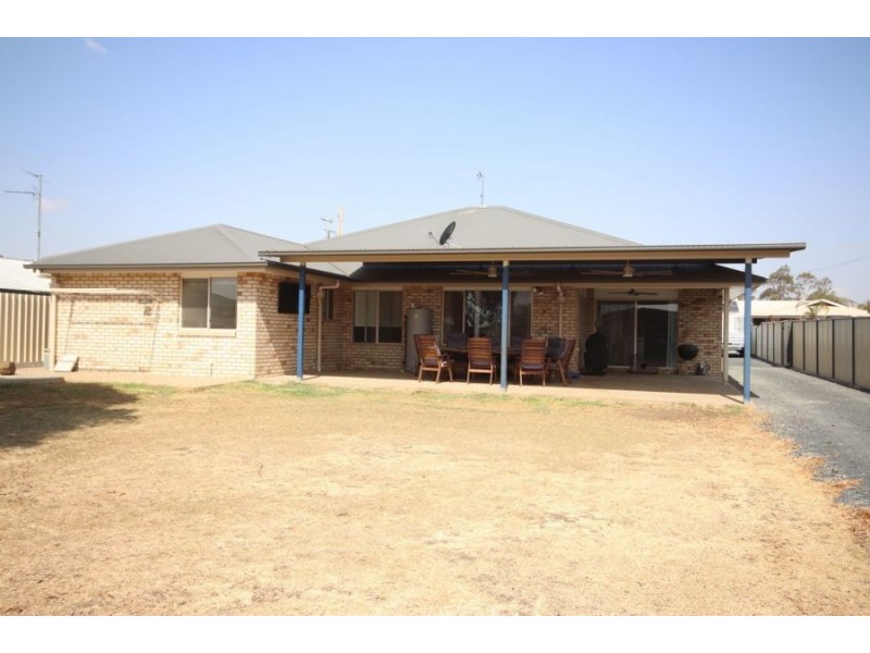 16 Thomas Street, Cambooya QLD 4358