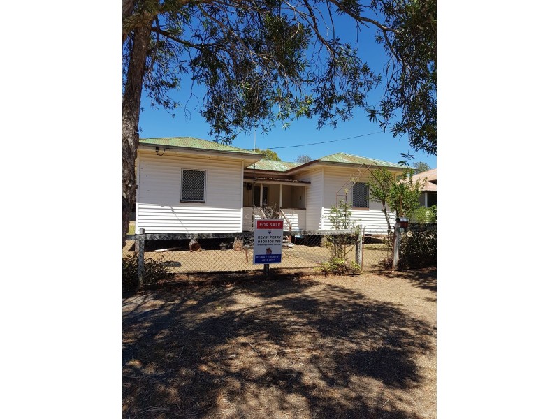 15 Grace St, Crows Nest QLD 4355