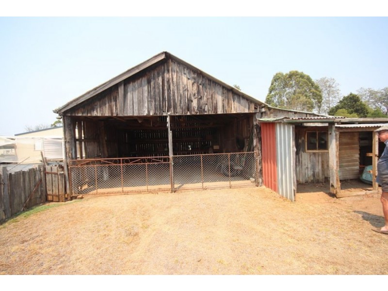 15 Grace St, Crows Nest QLD 4355