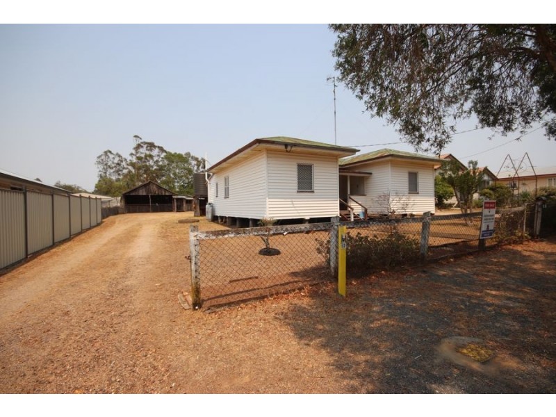 15 Grace St, Crows Nest QLD 4355