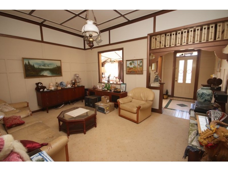 219 Bridge Street, Toowoomba QLD 4350