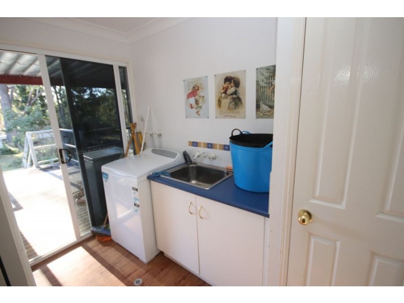 19 Pinnell Road, Crows Nest QLD 4355