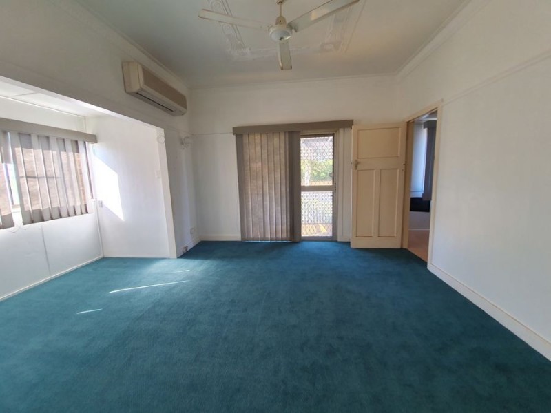 81 Stephen Street, Harristown QLD 4350