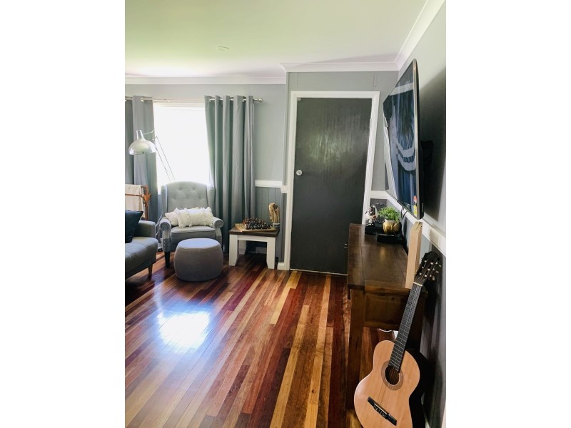 16 Hayden Street, Crows Nest QLD 4355