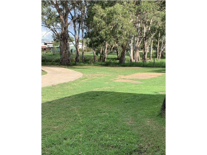 16 Hayden Street, Crows Nest QLD 4355