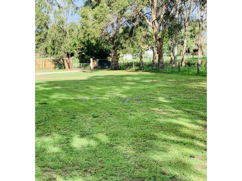 16 Hayden Street, Crows Nest QLD 4355