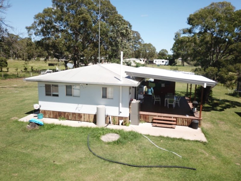 16 Hayden Street, Crows Nest QLD 4355