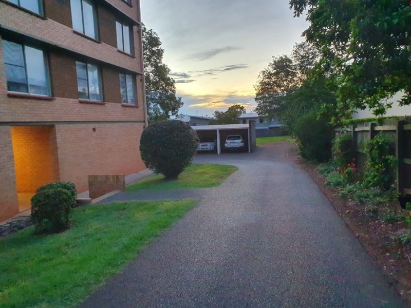 4/33-35 Tourist Road, East Toowoomba QLD 4350