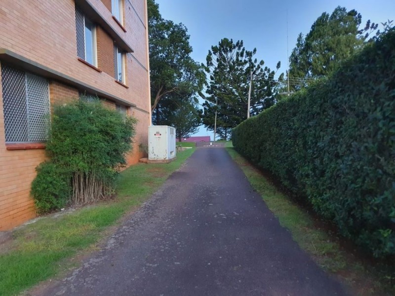 4/33-35 Tourist Road, East Toowoomba QLD 4350