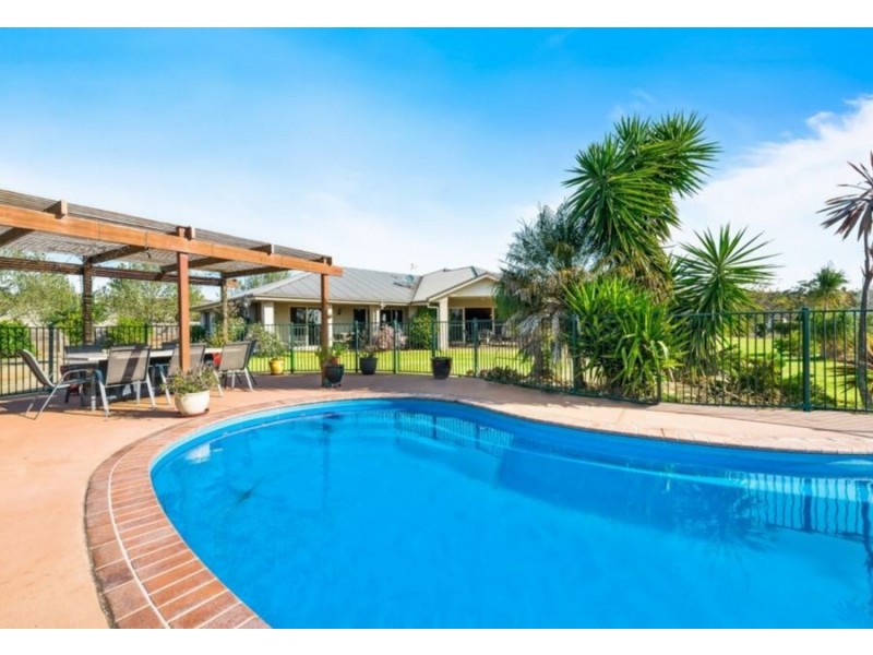 4 Angus Street, Highfields QLD 4352