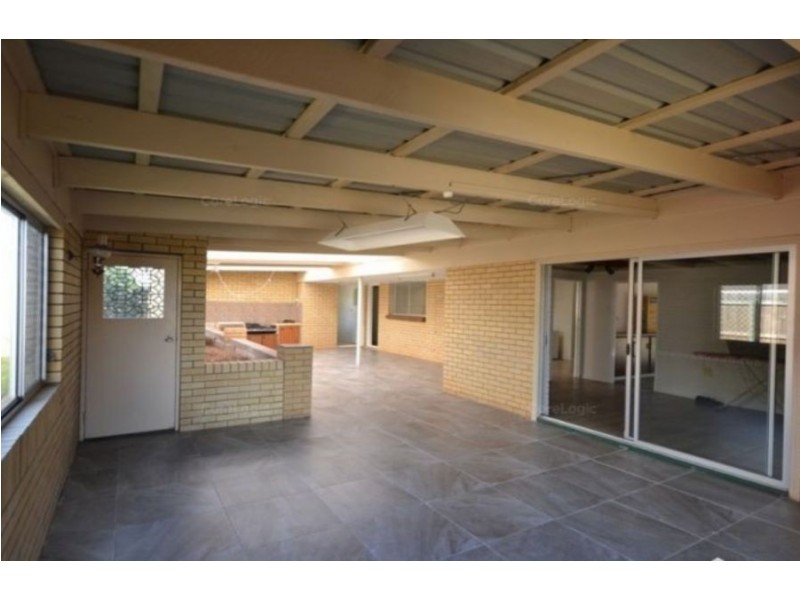 10 Tatum Crt, Glenvale QLD 4350