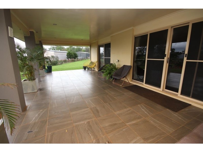 12 Kennedy Street, Cabarlah QLD 4352