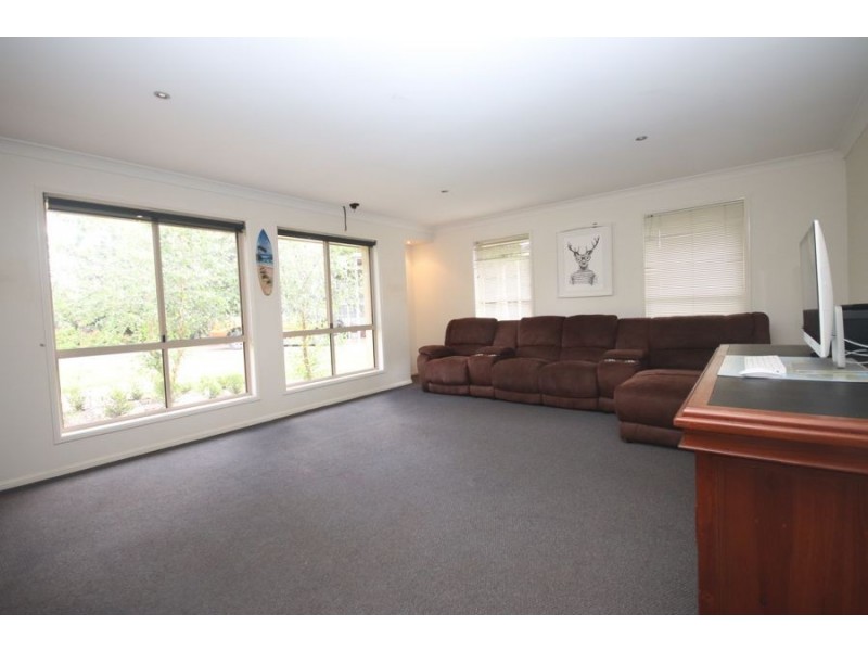 12 Kennedy Street, Cabarlah QLD 4352