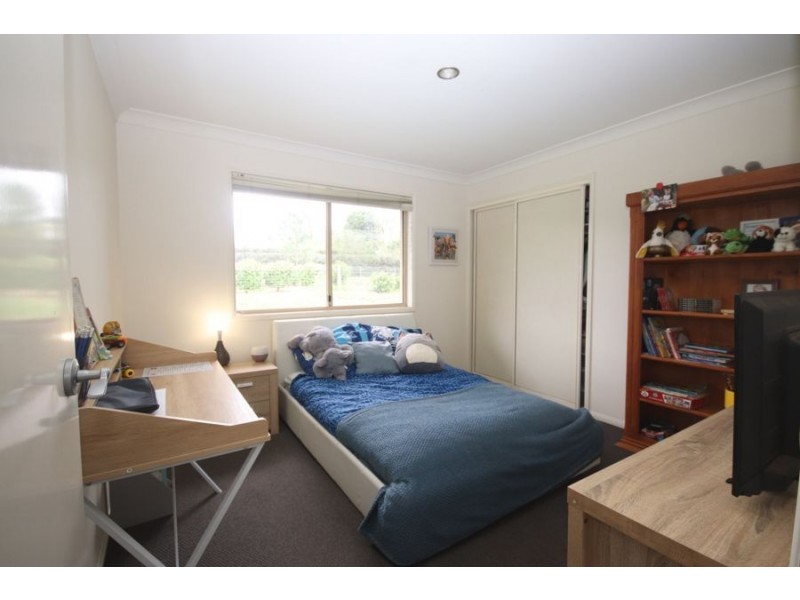 12 Kennedy Street, Cabarlah QLD 4352