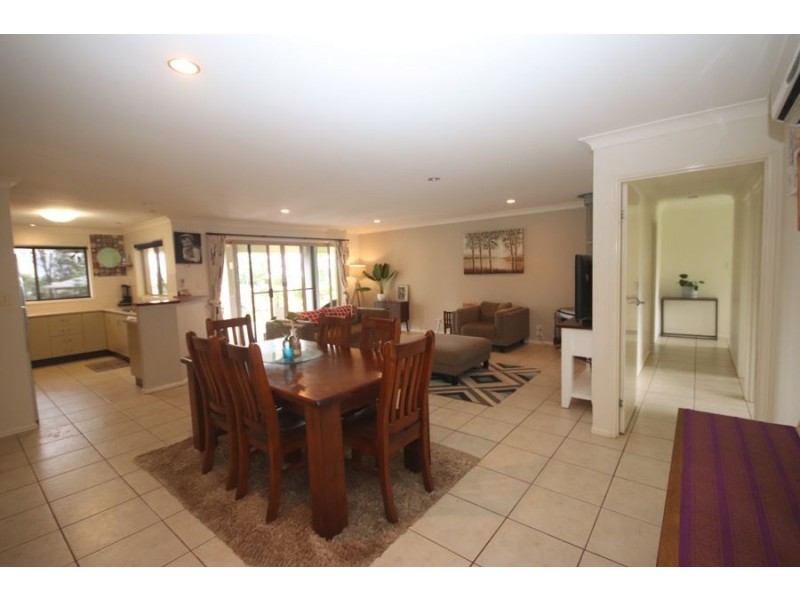 12 Kennedy Street, Cabarlah QLD 4352