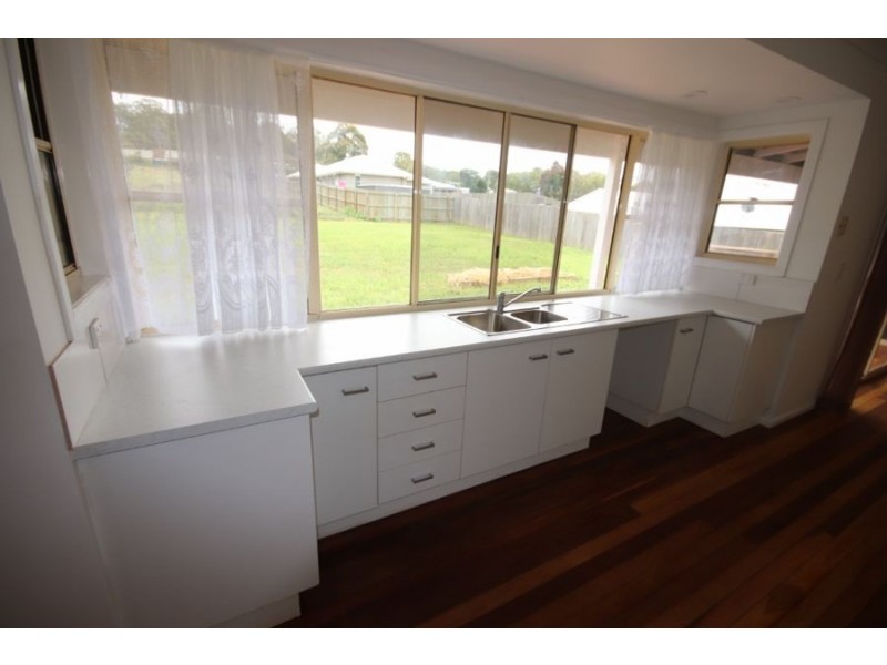 7 Aphrah Street, Crows Nest QLD 4355