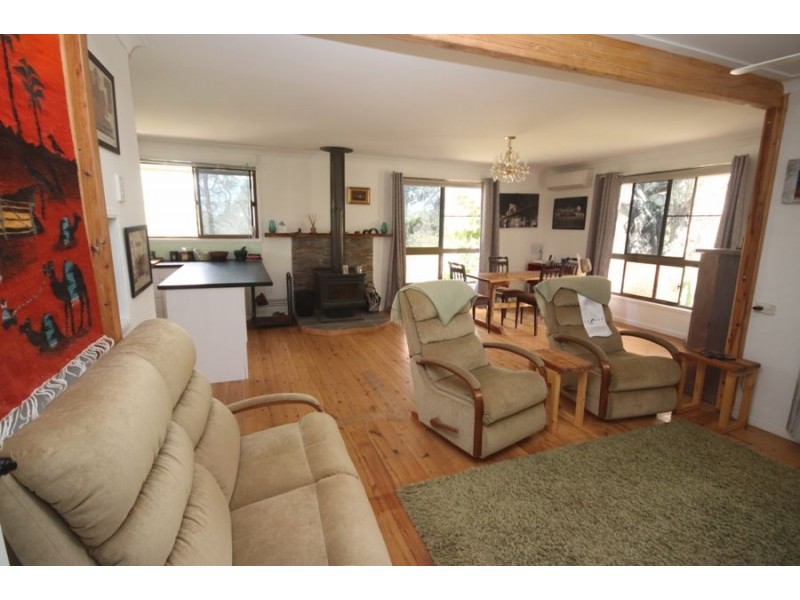 2 Junction Street, Crows Nest QLD 4355