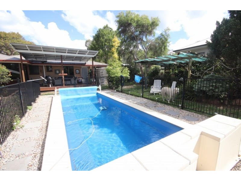 2 Junction Street, Crows Nest QLD 4355