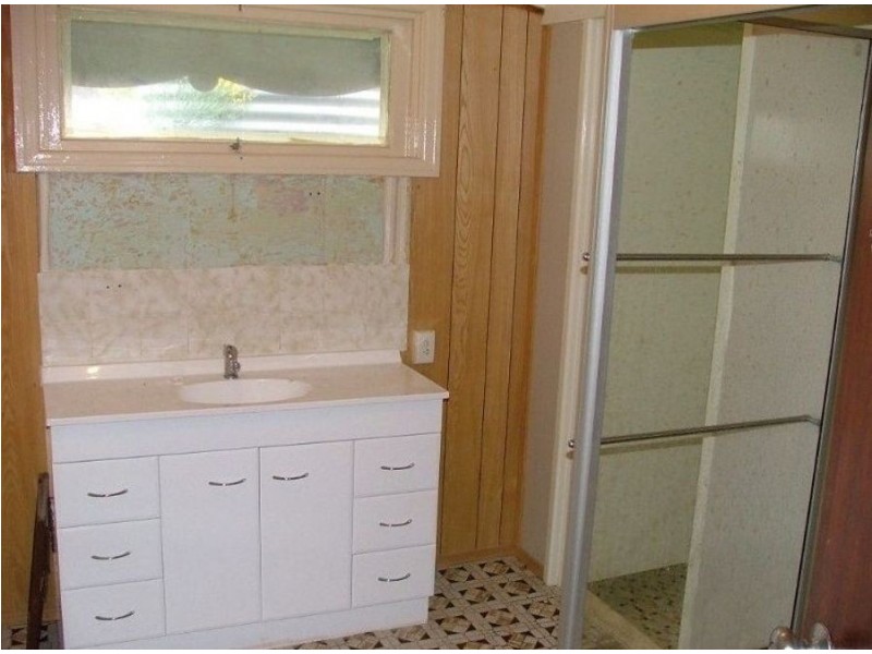 28 Albert Street, Crows Nest QLD 4355