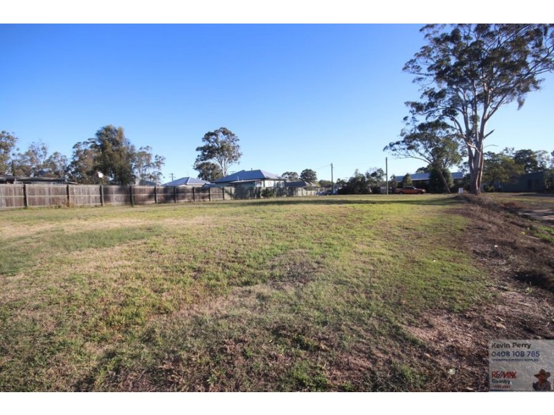 48 Dale Street, Crows Nest QLD 4355