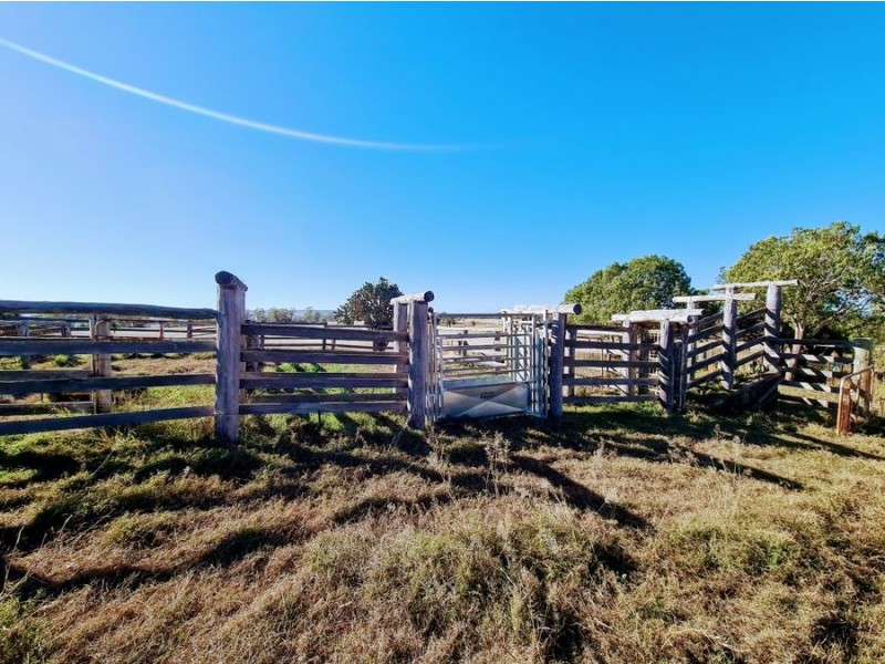 108 Thuns Road, Goombungee QLD 4354