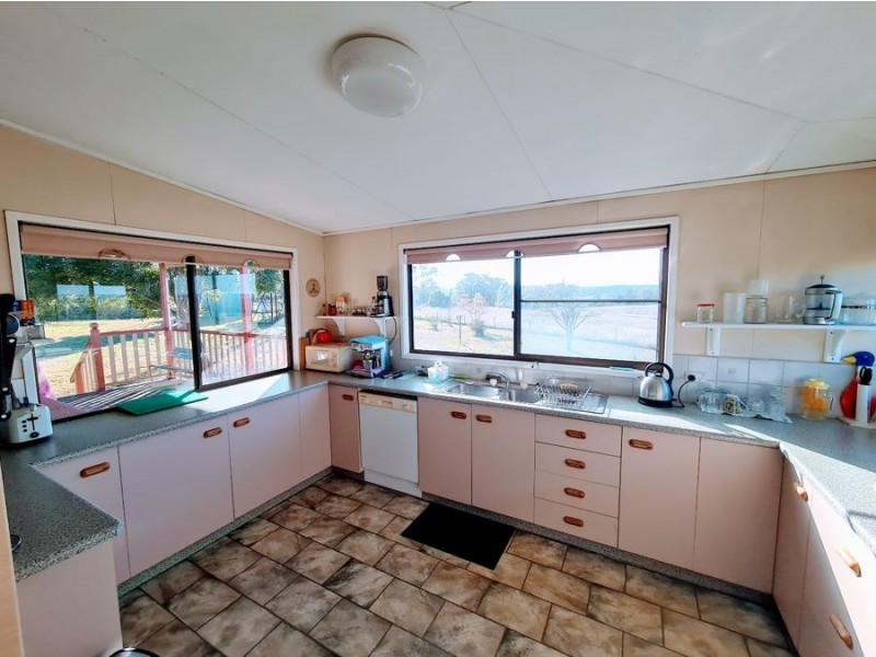 108 Thuns Road, Goombungee QLD 4354