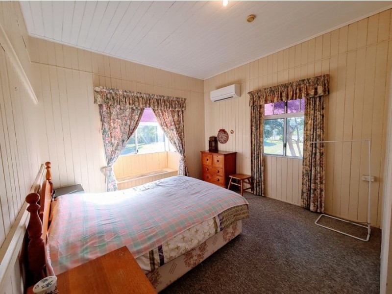 108 Thuns Road, Goombungee QLD 4354