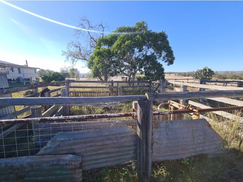 108 Thuns Road, Goombungee QLD 4354