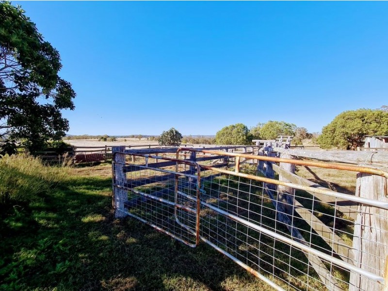 108 Thuns Road, Goombungee QLD 4354