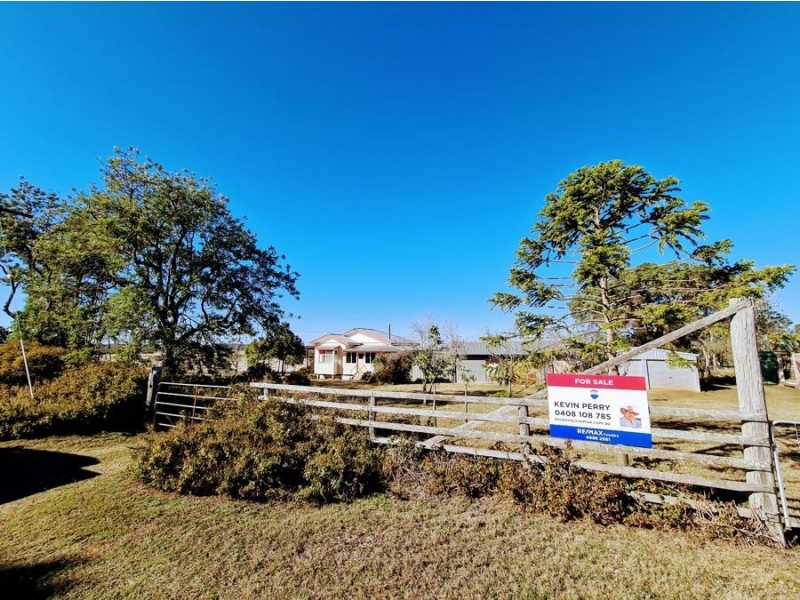 108 Thuns Road, Goombungee QLD 4354