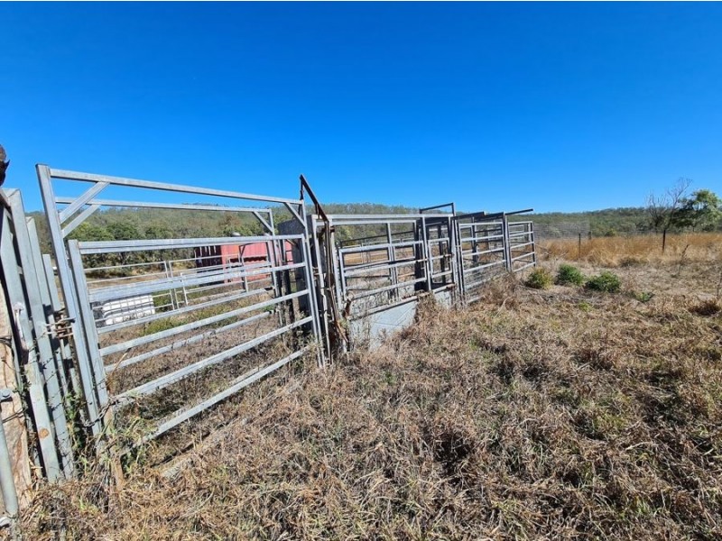 53 Fitch Rd, Crows Nest QLD 4355