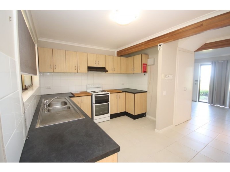 Unit 27, 2 Benjamin Street, Mount Lofty QLD 4350