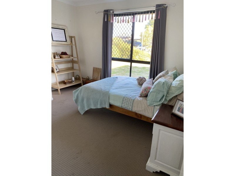 4 Debbie Court, Oakey QLD 4401