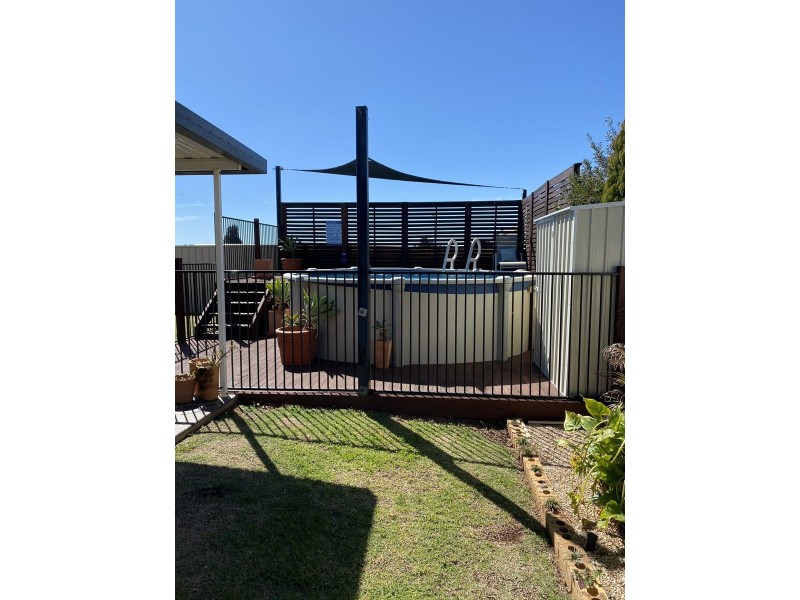 4 Debbie Court, Oakey QLD 4401