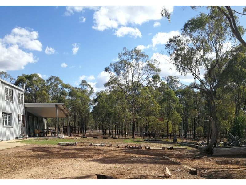 5589 New England Highway, Emu Creek QLD 4355