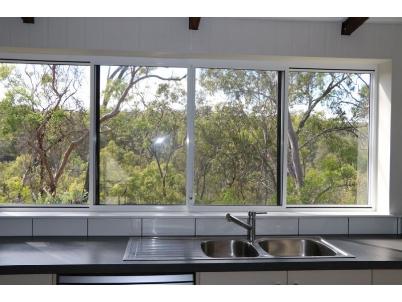 5589 New England Highway, Emu Creek QLD 4355
