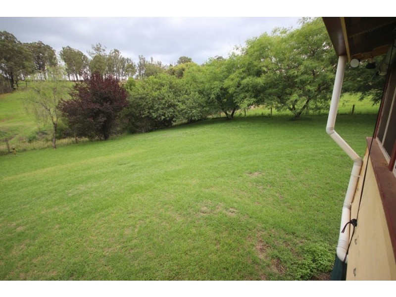 163 Ravensbourne Dip Road, Ravensbourne QLD 4352