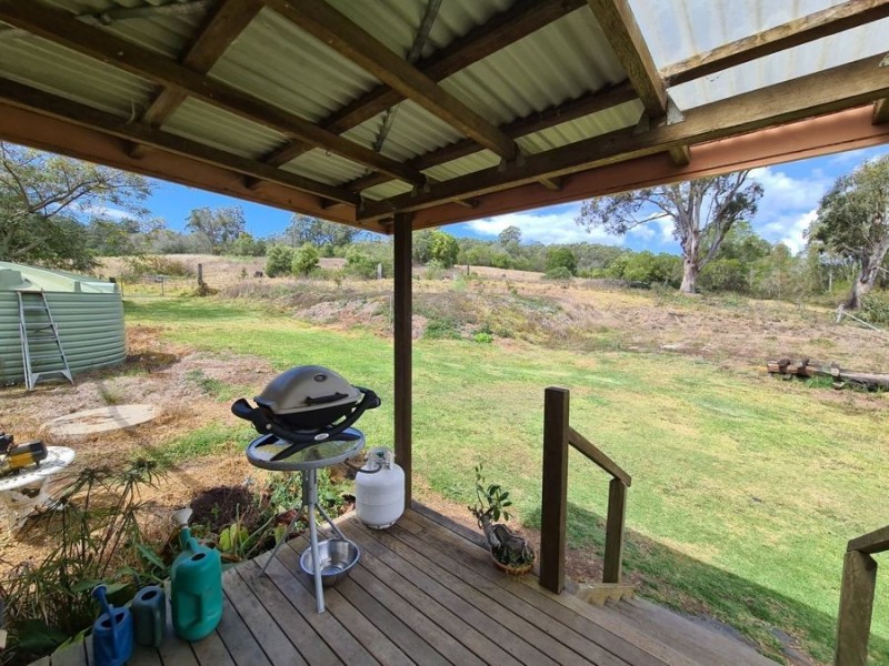 163 Ravensbourne Dip Road, Ravensbourne QLD 4352