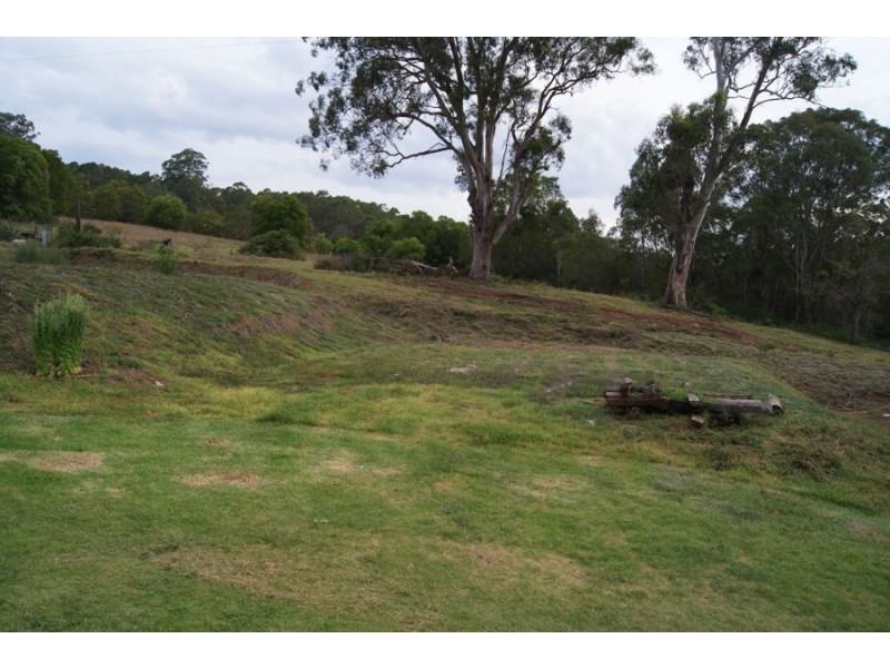 163 Ravensbourne Dip Road, Ravensbourne QLD 4352