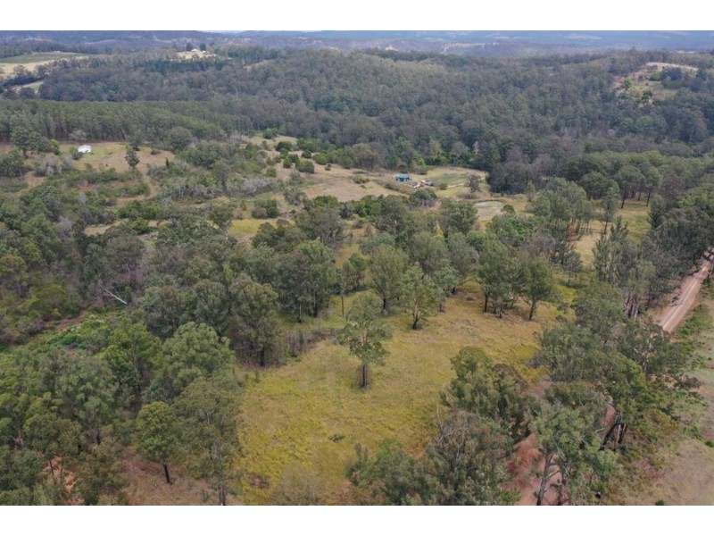 163 Ravensbourne Dip Road, Ravensbourne QLD 4352