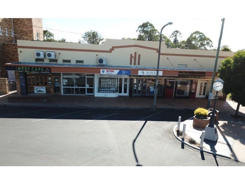4 Charlotte Street, Crows Nest QLD 4355