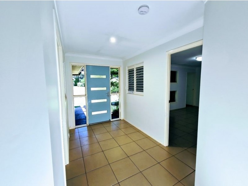 2 Kookaburra Court, Highfields QLD 4352
