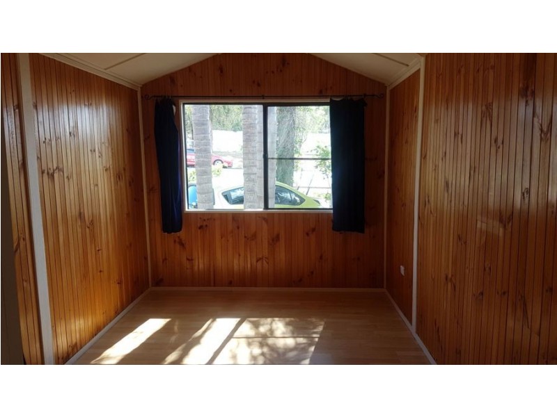 18 Esk Street, Crows Nest QLD 4355